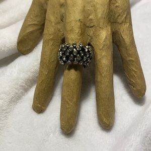 Beautiful Cubic Zirconia Stretch Fashion Cocktail Ring size 7+